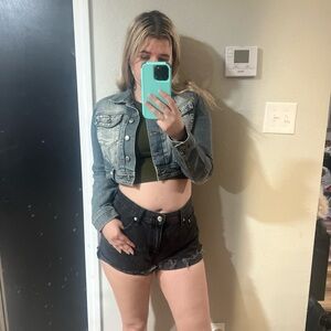 Stylish Women's Light Blue Denim Jacket